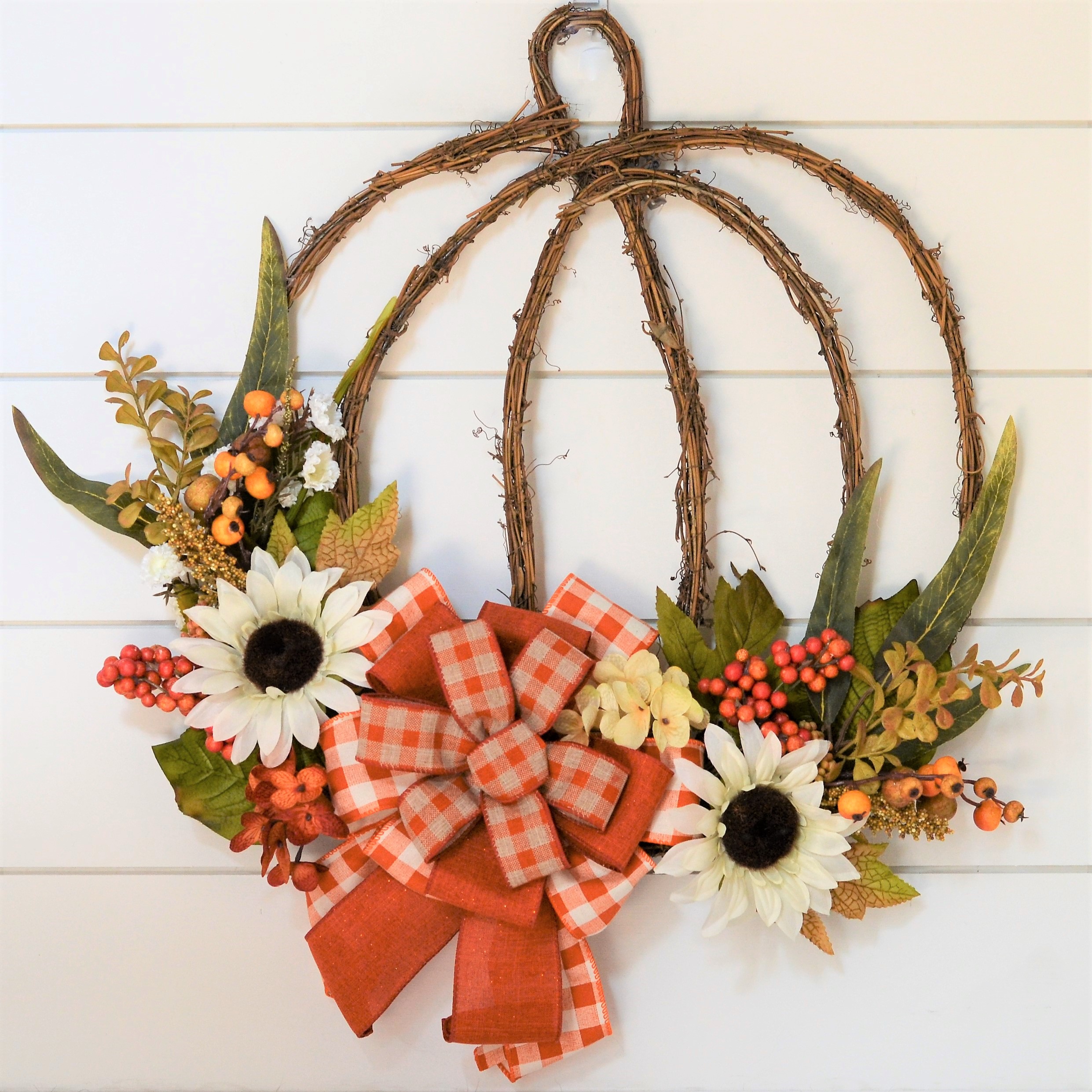 pumpkin-grapevine-floral-wreath-ashley-bray-designs